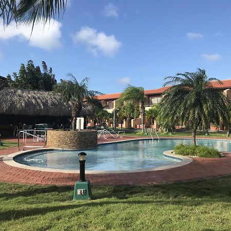 Aruba , Eagle Beach Townhouse Villa Palm Beach Exterior photo