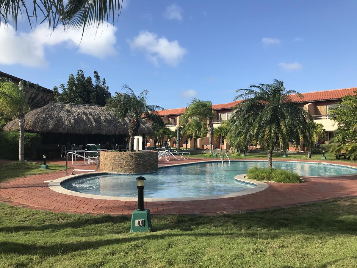 Aruba , Eagle Beach Townhouse Villa Palm Beach Exterior photo